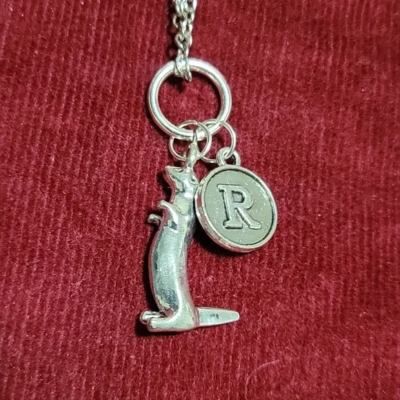 Ferret Otter Necklace - Picture 2 of 3